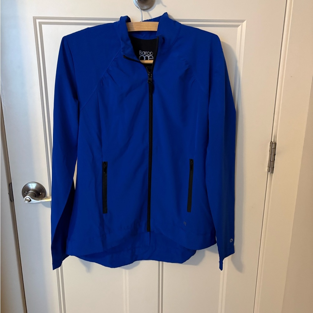 Barco One Women's Medium Blue Scrub Jacket